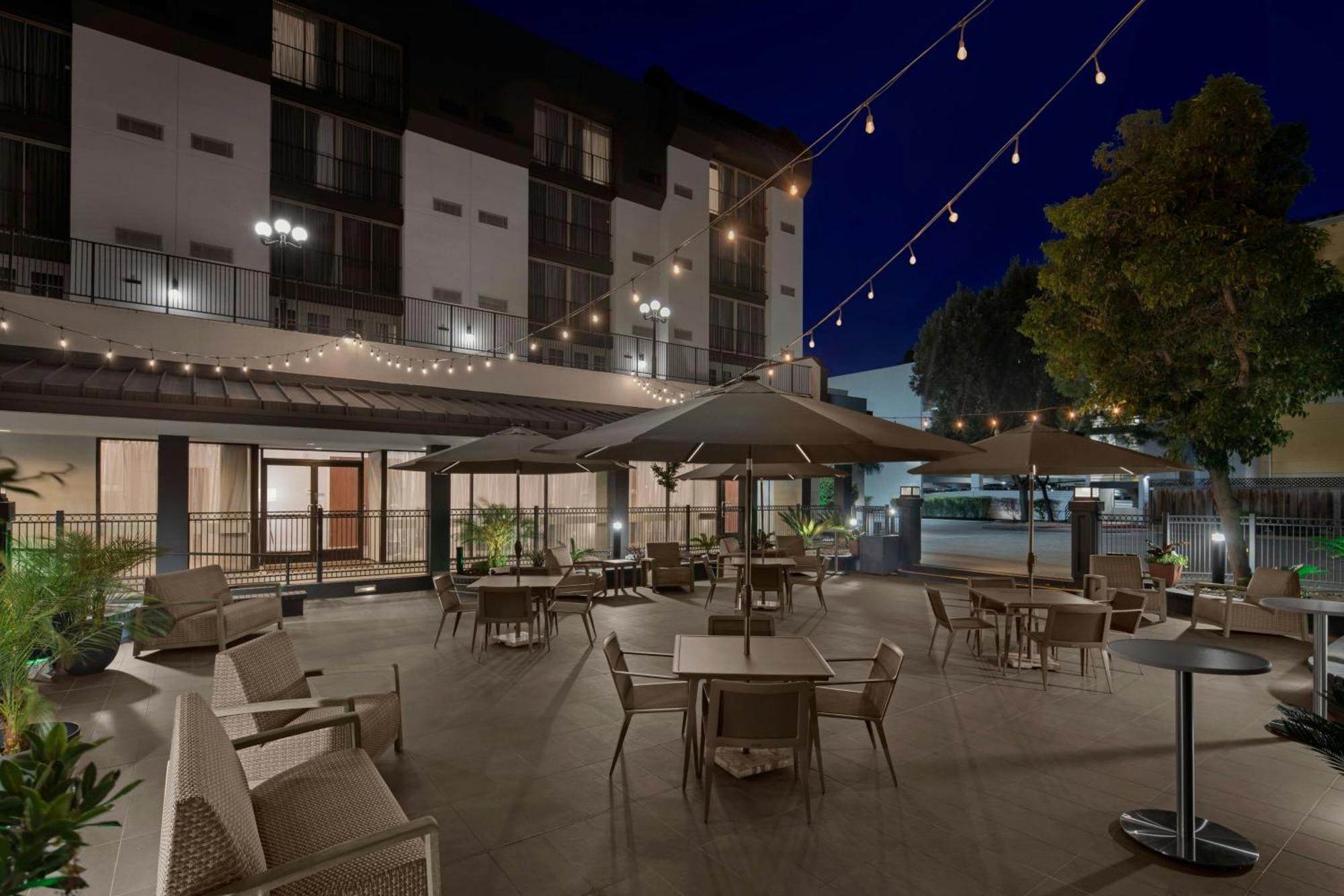 Courtyard San Jose Airport Otel Dış mekan fotoğraf